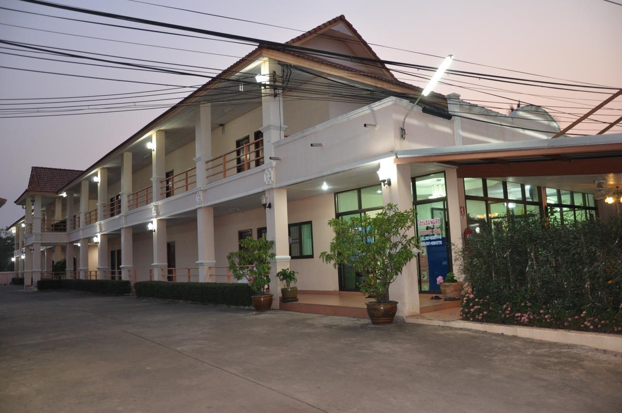 Poon Suk Hotel Kabin Buri מראה חיצוני תמונה