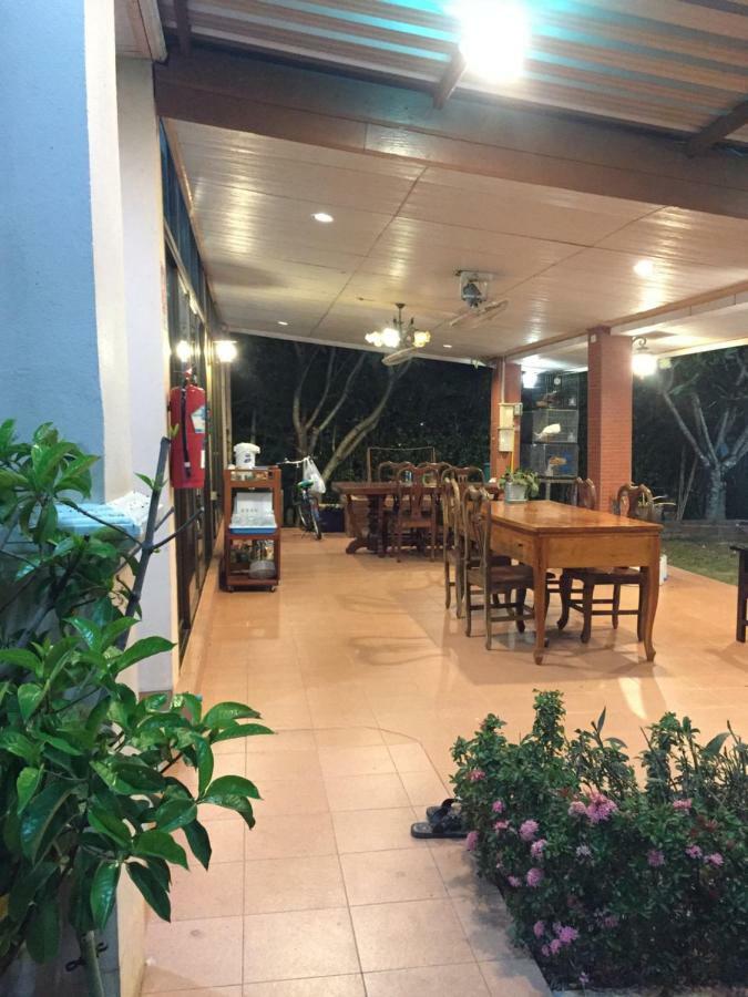 Poon Suk Hotel Kabin Buri מראה חיצוני תמונה